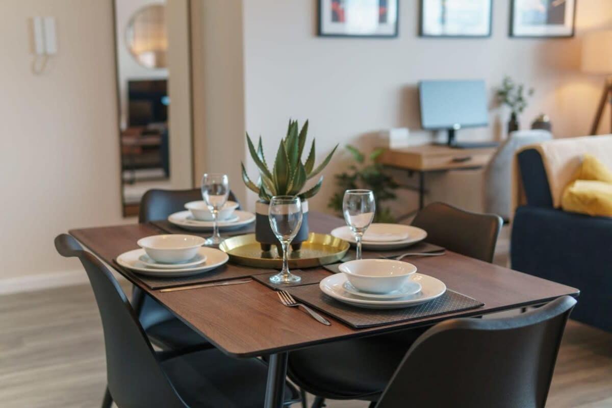 Fantastic 1 Bed - Sleeps 3 Apartment Manchester